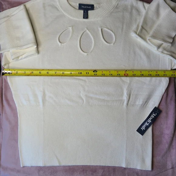 Modcloth White Keyhole Sweater - Picture 6 of 8